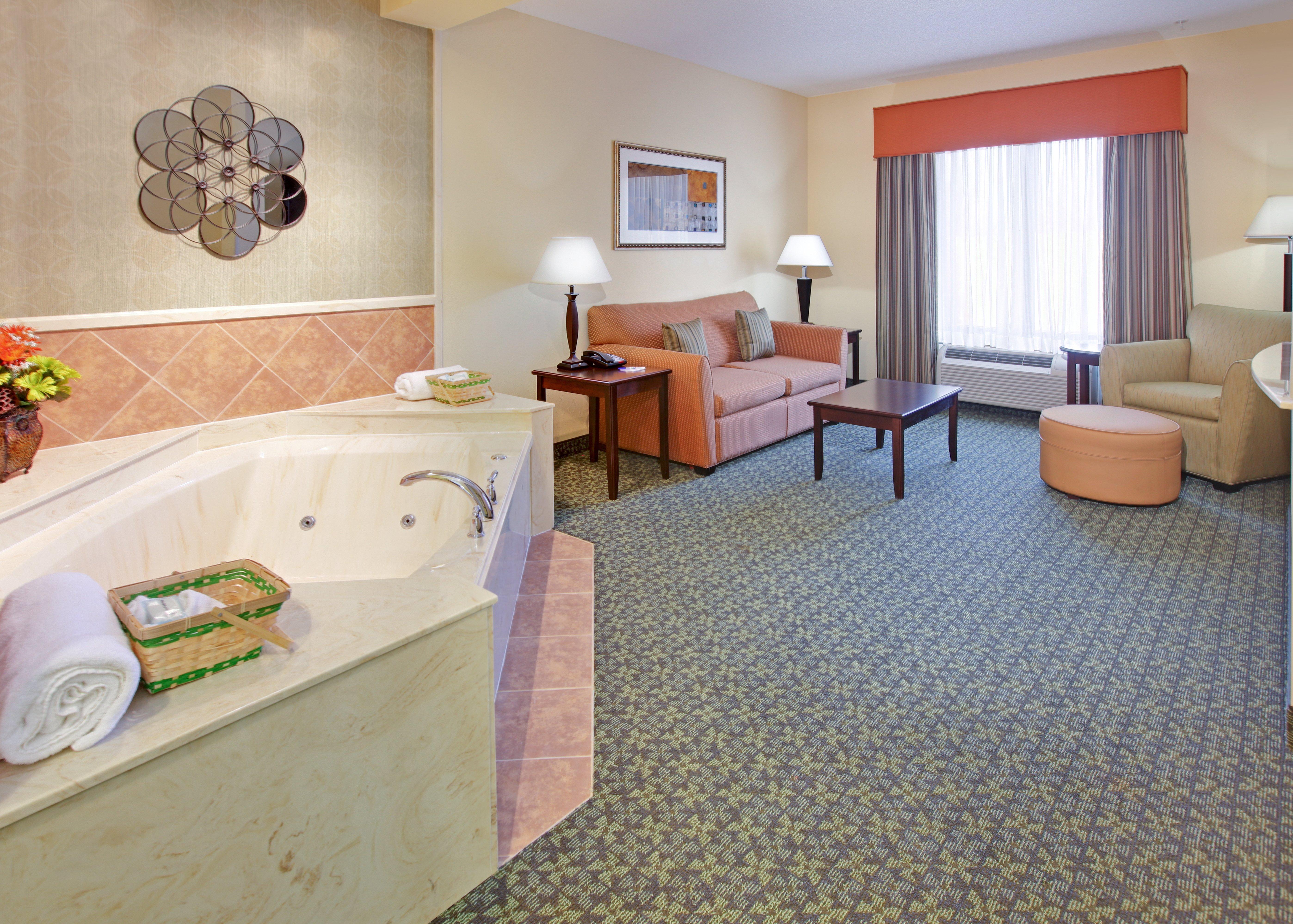 Holiday Inn Express & Suites Covington By Ihg Esterno foto