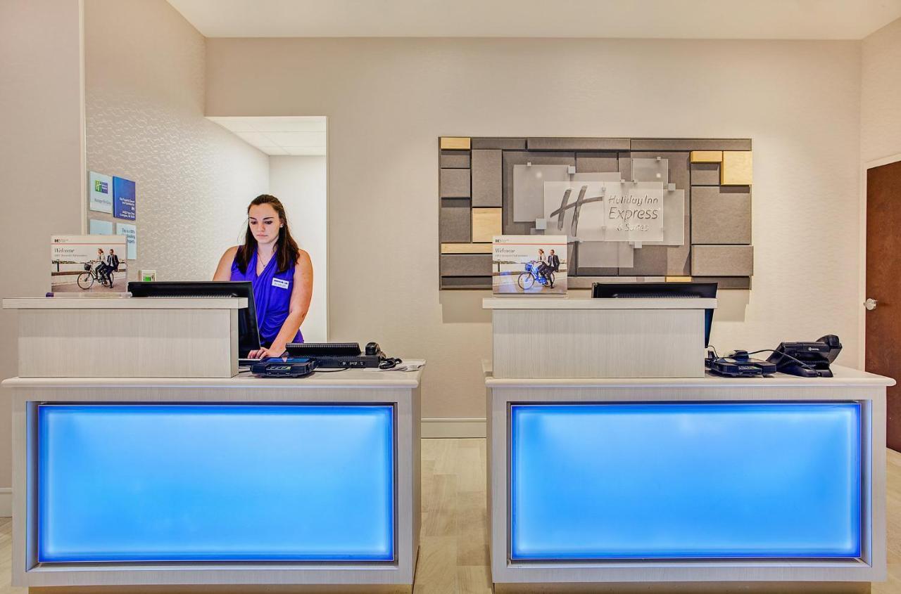 Holiday Inn Express & Suites Covington By Ihg Esterno foto