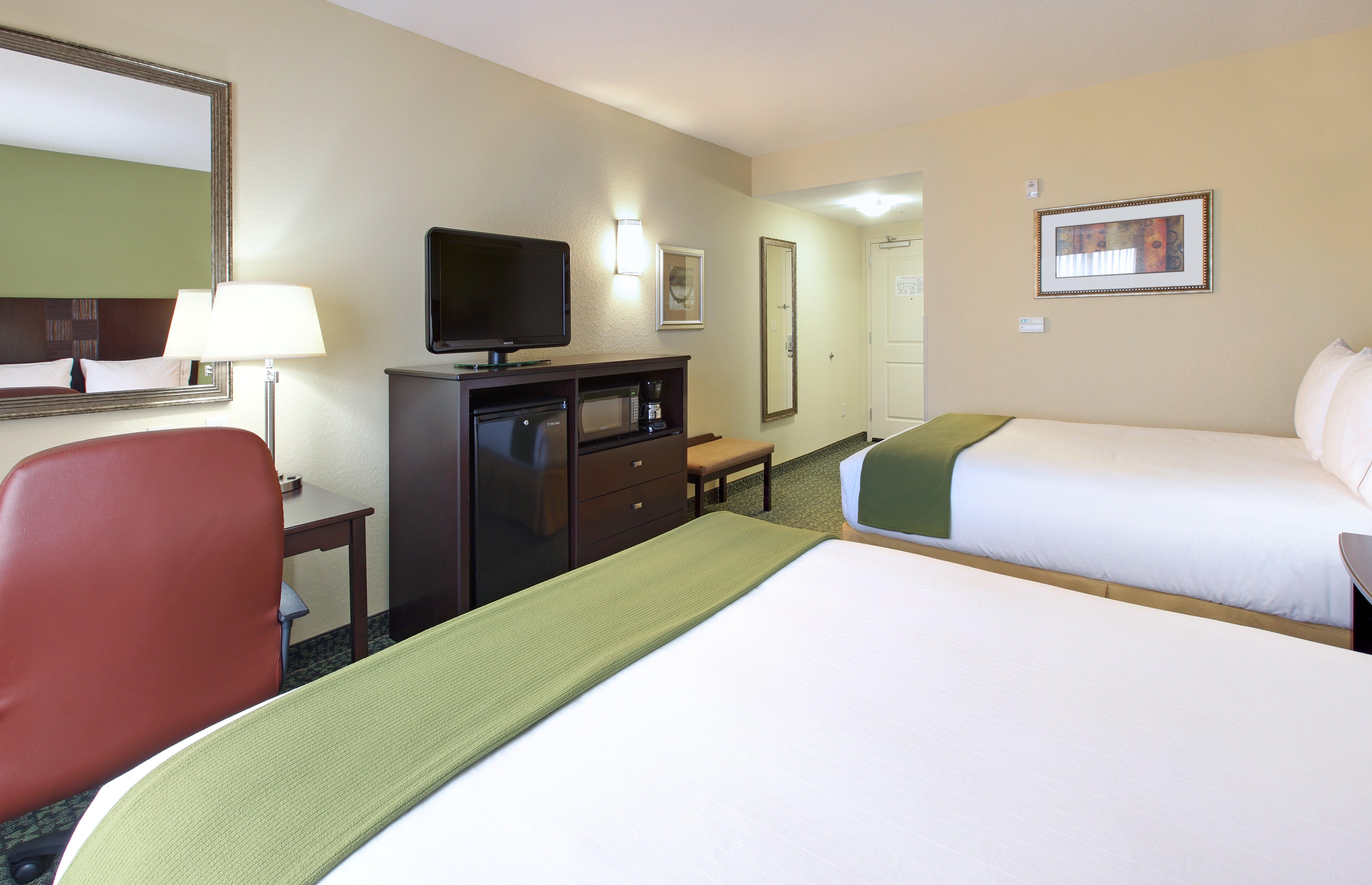 Holiday Inn Express & Suites Covington By Ihg Esterno foto